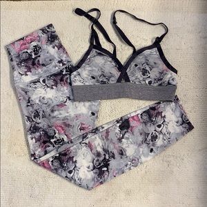 NWOT Lululemon leggings and bra